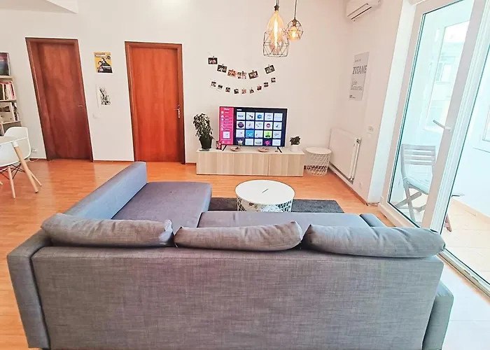 Daire Live Like A French In Location Bükreş