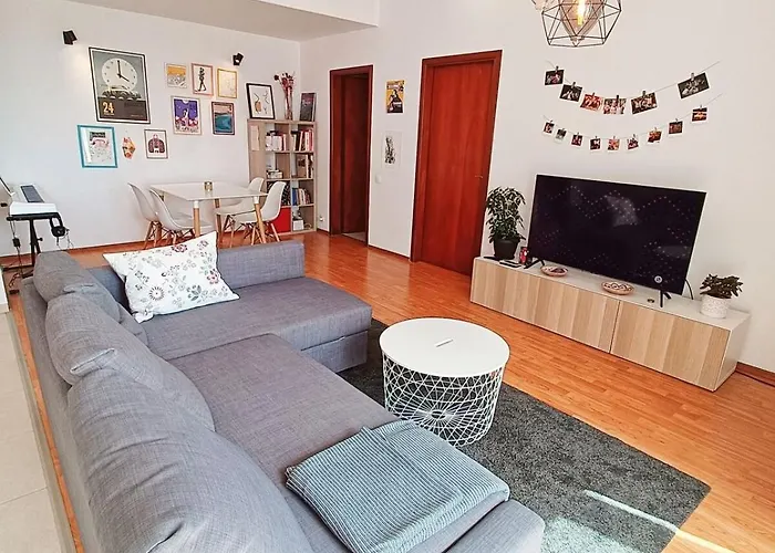 Daire Live Like A French In Location *