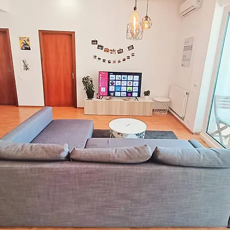 Lejlighed Live Like A French In Location Bukarest
